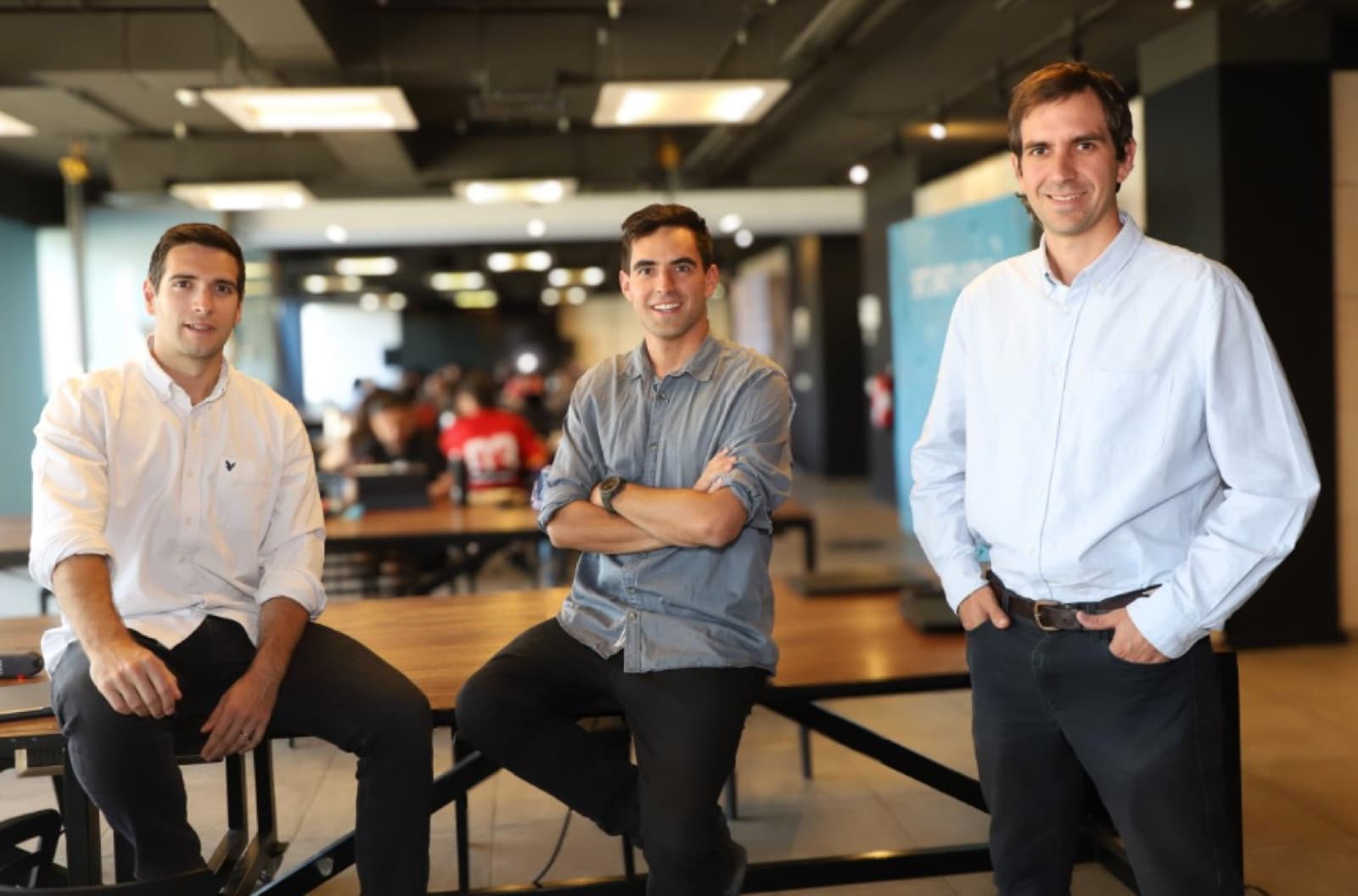 Bulk: la startup que cobra por WhatsApp con IA y factura US$1M
